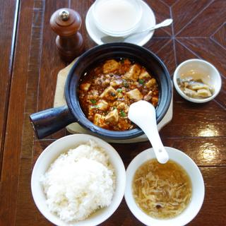 天神麻婆豆腐定食(中華料理 頤和園 天神店)