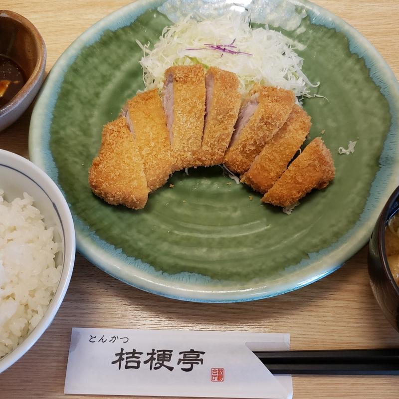 ロースかつ定食(桔梗亭)