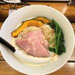 かぼちゃとほうれん草のホワイトヌードル