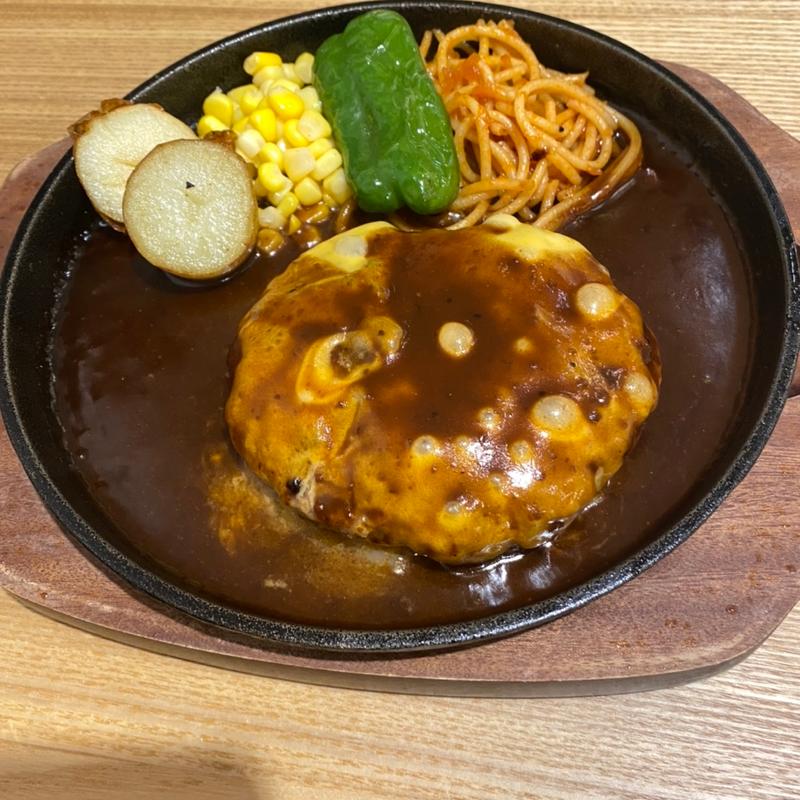 ハンバーグ定食(洋食のオーニシ)