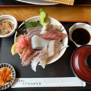 海鮮浪漫丼(平戸西端夢浪漫　田平店)