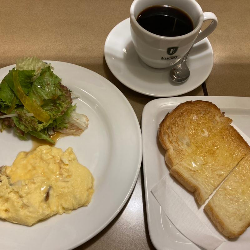 (カフェ ユーカリ )