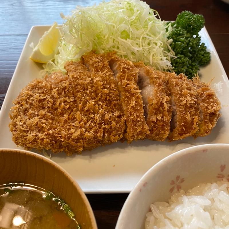 ロースカツ定食(とんQ)