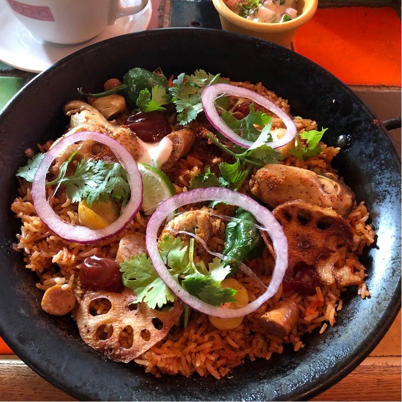 (MUCHO MODERN MEXICANO)