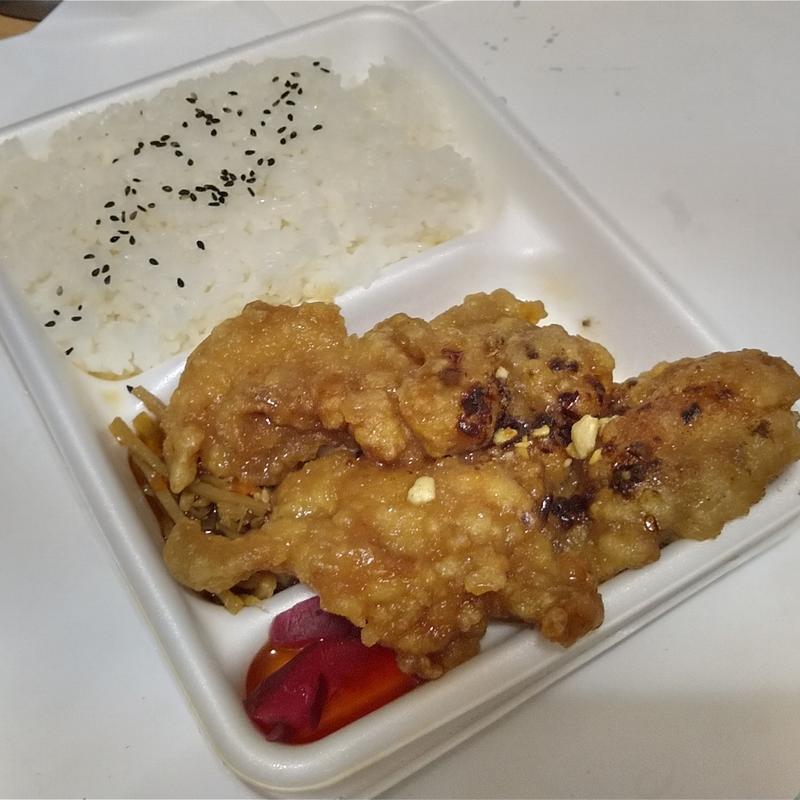 担々唐揚げ弁当　中(唐揚げ専門 ばんがり 花巻店)