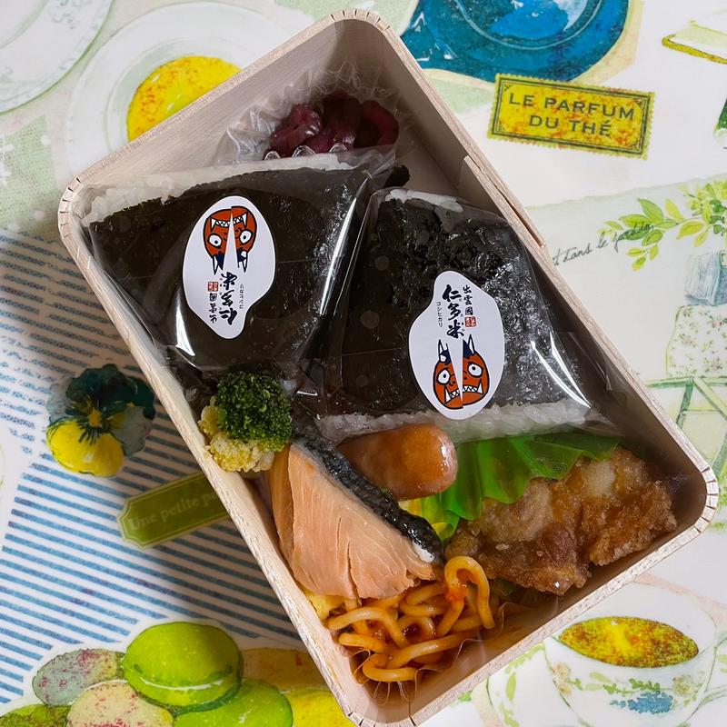 仁多屋おにぎり弁当(仁多屋 )