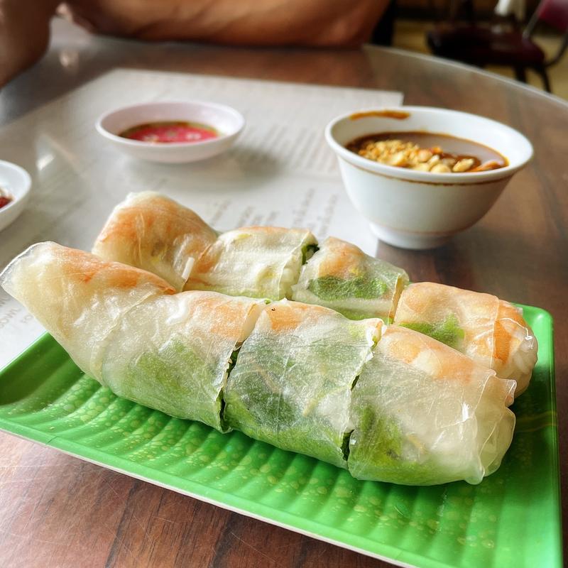 SHRIMP ROLLS(Pho to Chau)