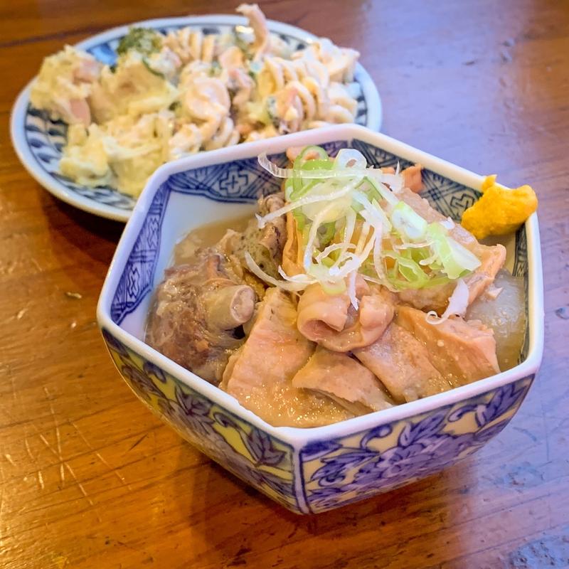 もつ煮込み(赤尾)