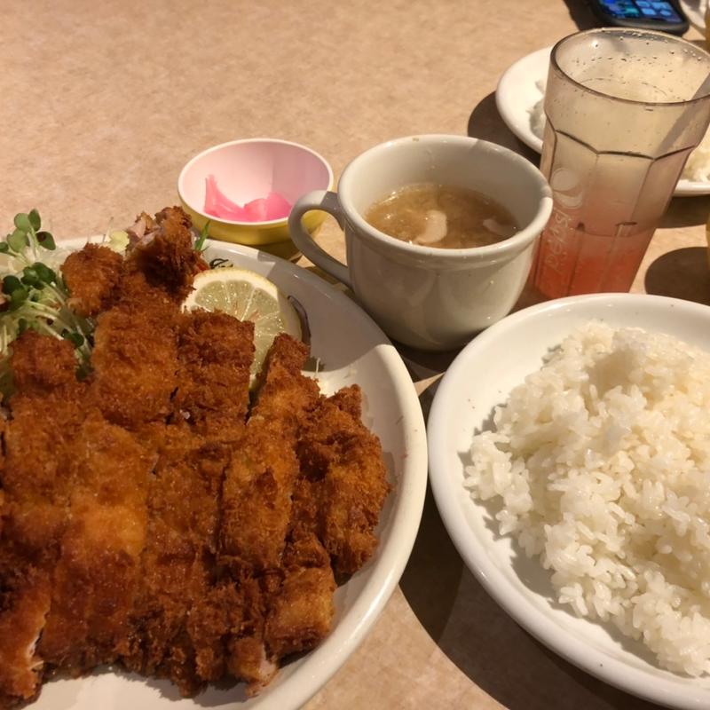 ビッグチキンカツ定食(肉の大山 上野店)