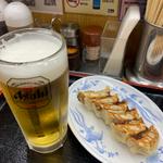 生ビールセット （生ビール中と餃子6個）130円お得！(福しん 新宿小滝橋店 )