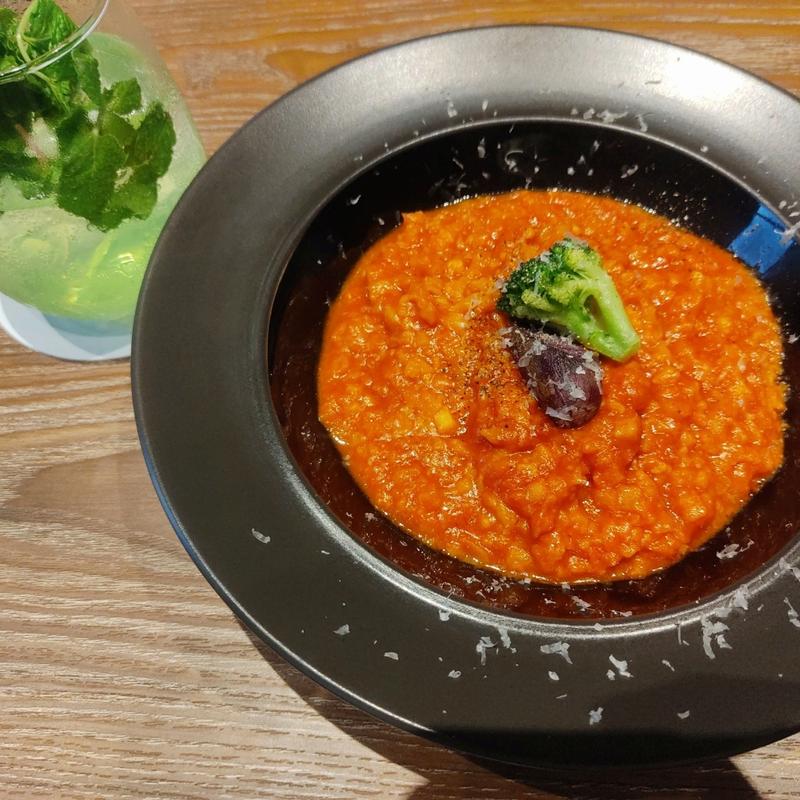 パルミジャーノレッジャーノをたっぷり使ったカリフラワーライスのリゾット(Charcoal Grill ＆ Global Beer Asahi The Grill)