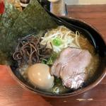 牛骨ラーメン