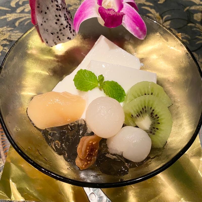 ロンガン(竜眼）入りココナッツミルクプリン(チェディルアン 淀屋橋 （CHEDI LUANG）)