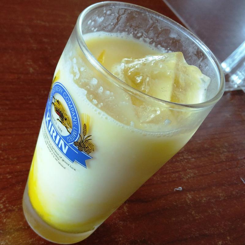 マンゴーラッシー(DB's KITCHEN)