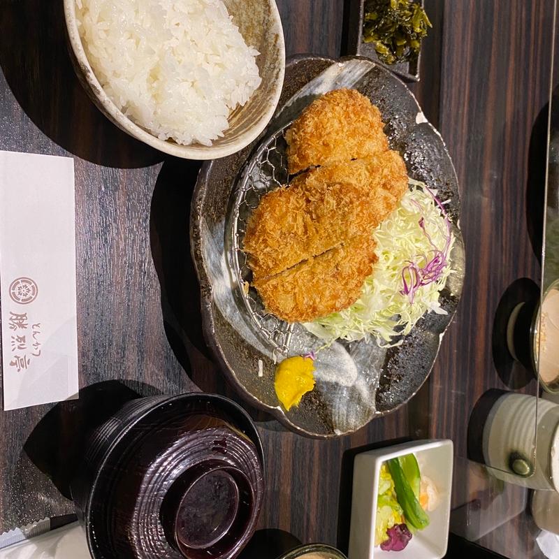 厚揚げ　六白黒豚ロースかつと大海老膳(勝烈亭 南熊本店 )