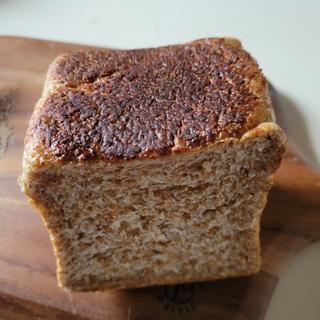 ふすま食パン 1/3斤(KIBIYAベーカリー)