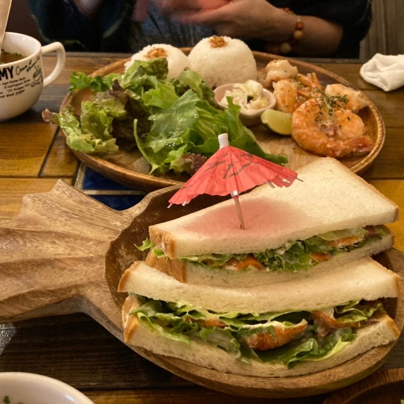 (オルオルアイナ)