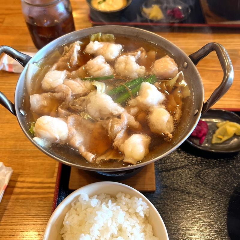 (御殿場　もつ鍋ダイニング司)