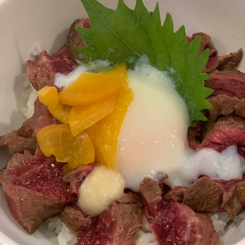 レアーステーキ丼ランチ(菅乃屋熊本駅店)