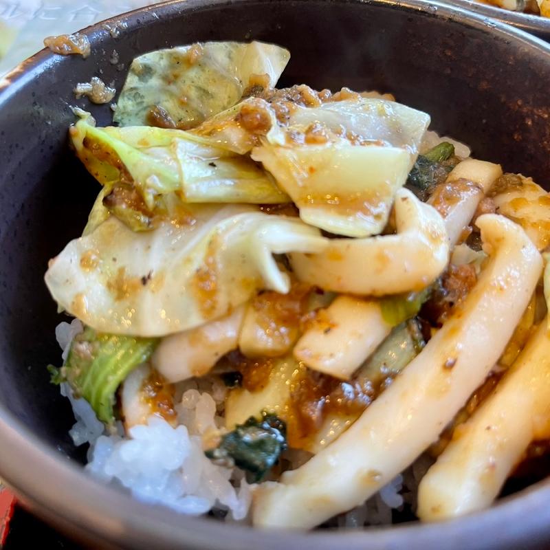 イカ三昧丼の1つイカ味噌丼(うめのは )