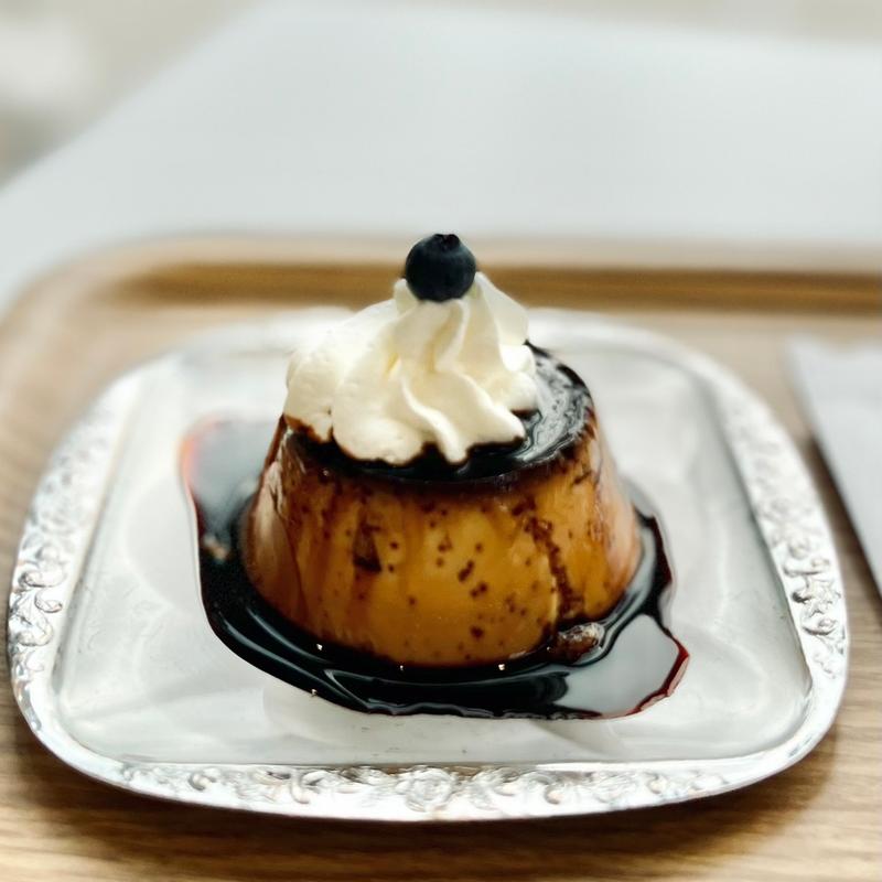 レトロな丸いプリン(888 Yummy!)