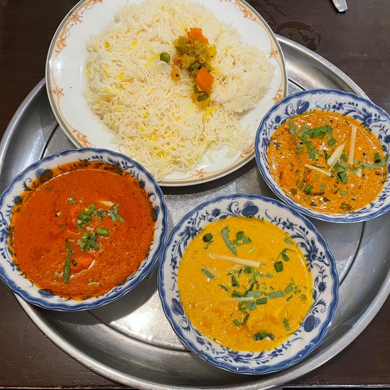 三種類のカレーランチ(ハリマ ケバブ ビリヤニ （Halima kebab biryani）)