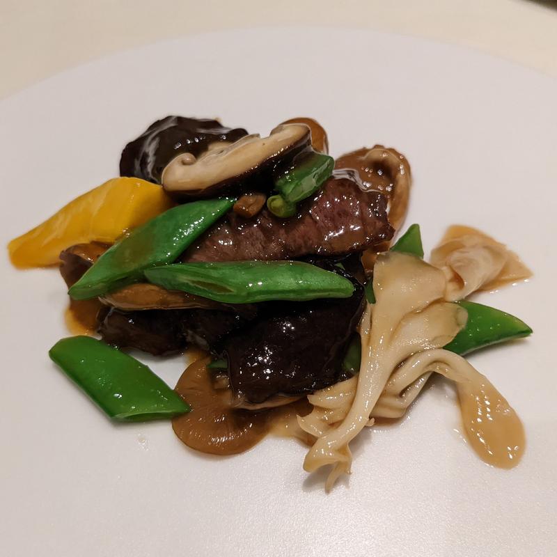 国産牛ヒレ肉と季節野菜の炒め(戸塚崎陽軒 嘉宮)