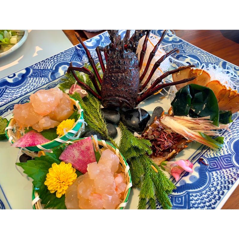 宝船(活伊勢海老料理　中納言　神戸三宮本店)