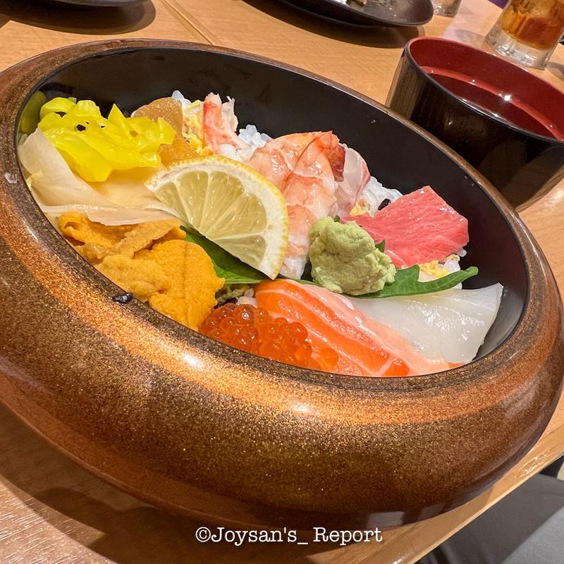 まる寿司特選上ちらしセット(さかなやのmaru寿司 新大阪店 （サカナヤノマルズシ）)