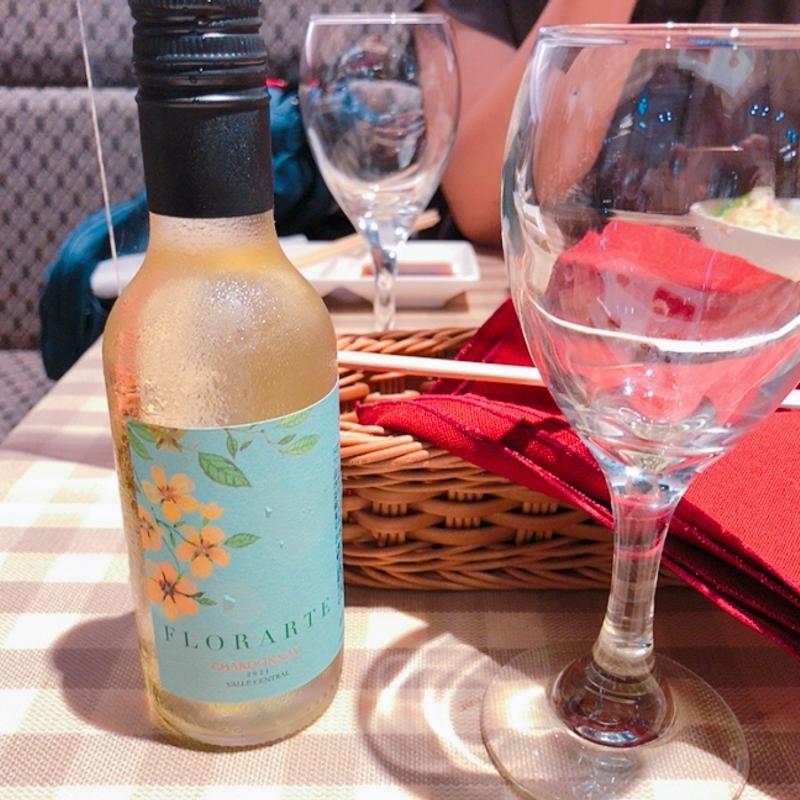 白ワイン シャルドネ(グリルロン阪神本店)