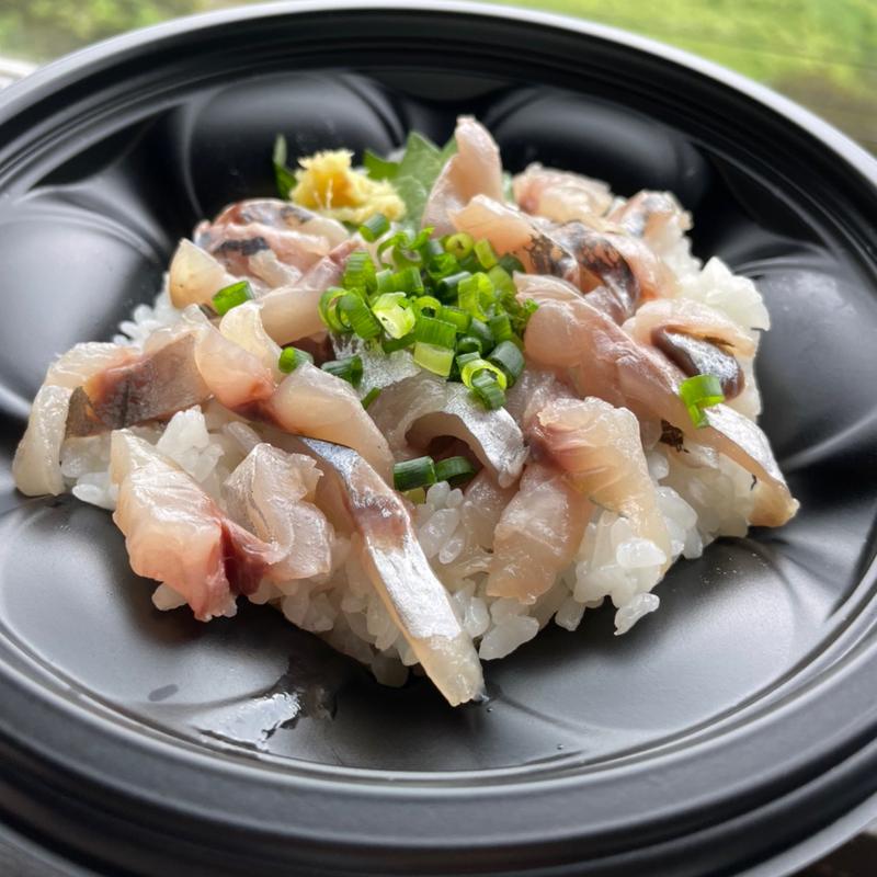 アジ丼(EXPASA富士川 SA上り 日近商店)