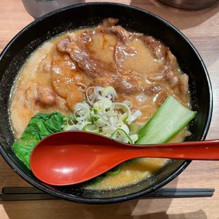 十勝ホエー豚麺 赤味噌(麺屋　開高　新千歳空港店)