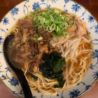 牛麺(くれ星製麺屋 )