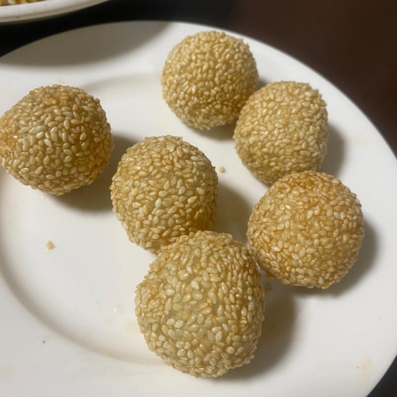 ゴマ団子(晴々飯店 （セイセイハンテン）)