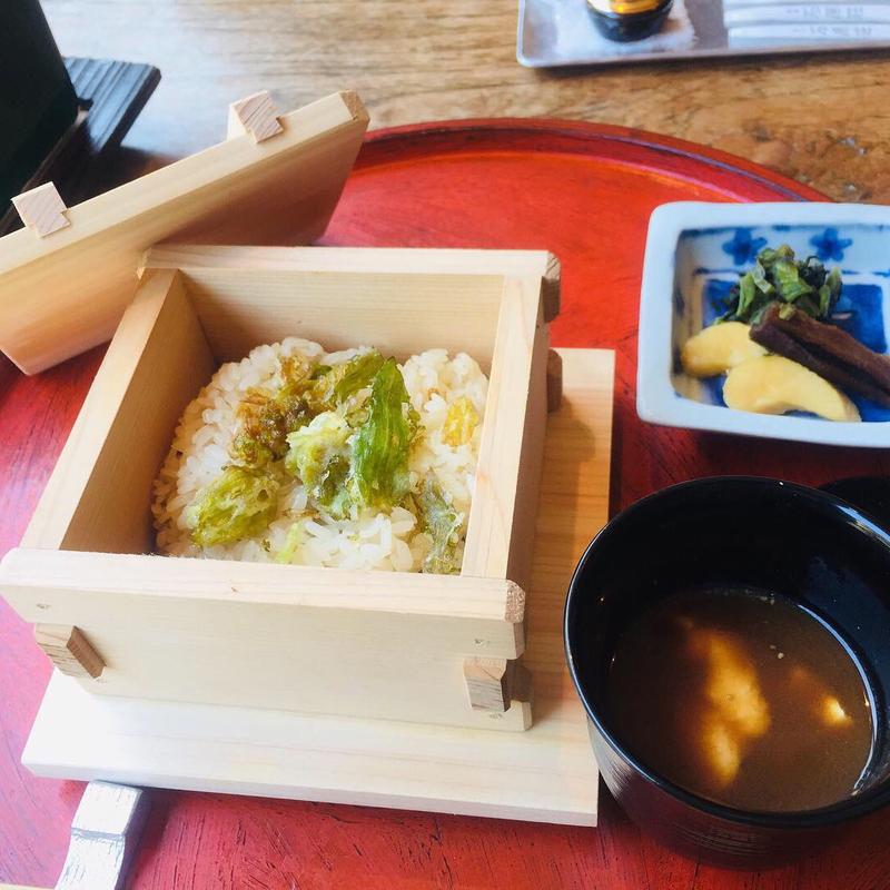 ご飯、留め碗、香の物(妙見温泉石原荘・レストラン石蔵)