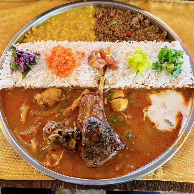 ハーブチキンカレー(丸祇羅)