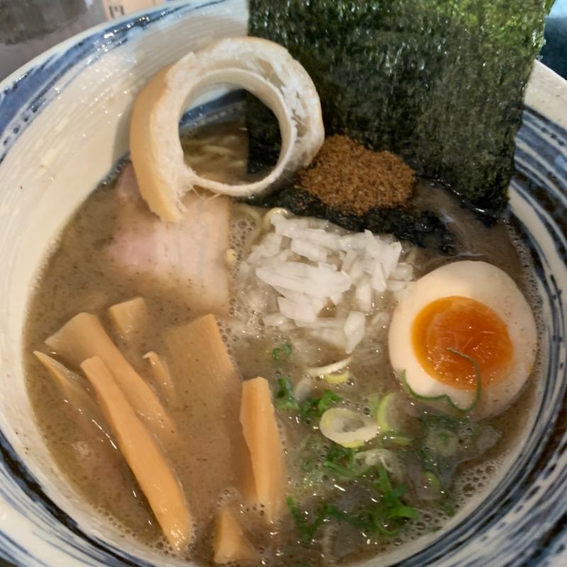 ニボ豚骨ラーメン(らーめん 雷蔵 新宮店 （ライゾウ）)