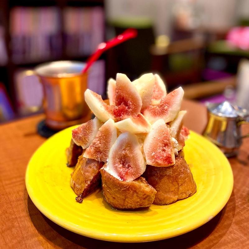無花果だけのっけたフレンチトースト(チンクエチェント )