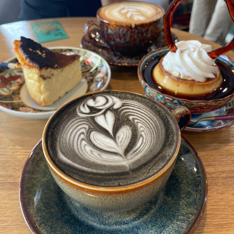 カフェラテ(LIWEI COFFEE STAND)