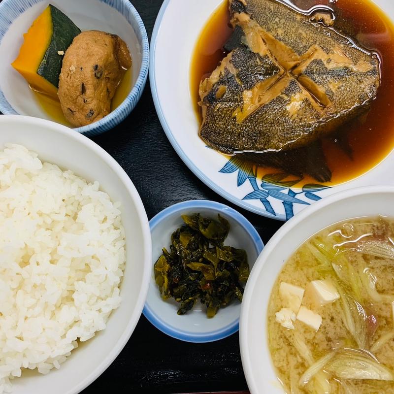 カレイ煮付け定食(食事処 ときわ)