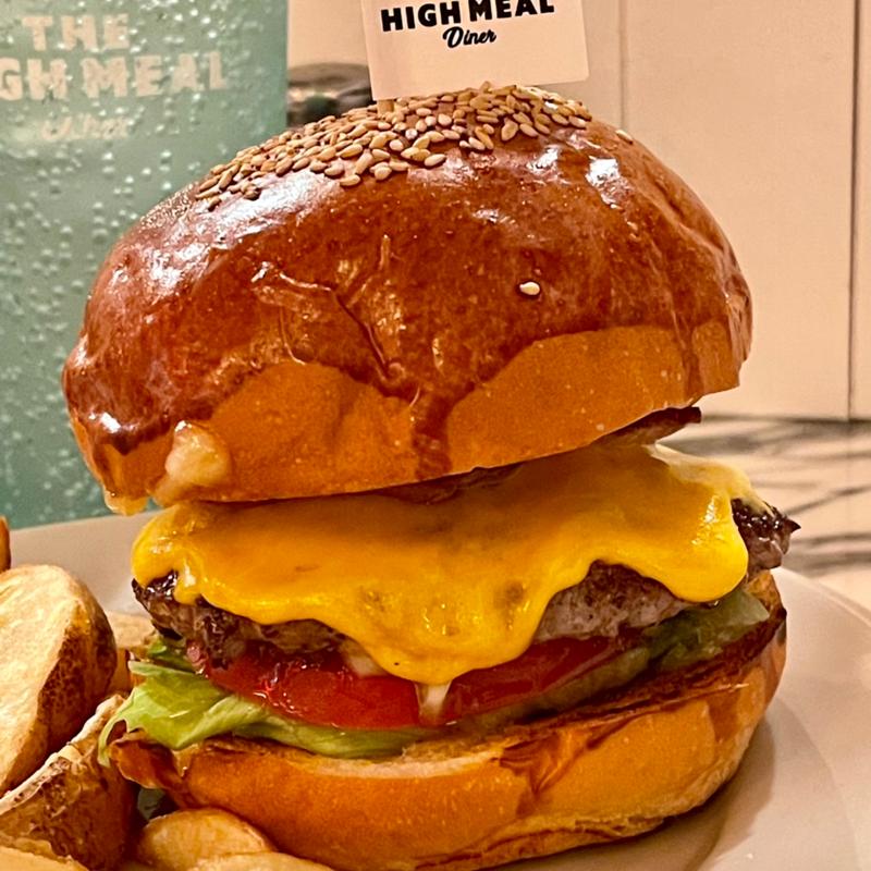 ベーコンチーズバーガー(ザ ハイミール ダイナー THE HIGHMEAL DINER 遠鉄百貨店)