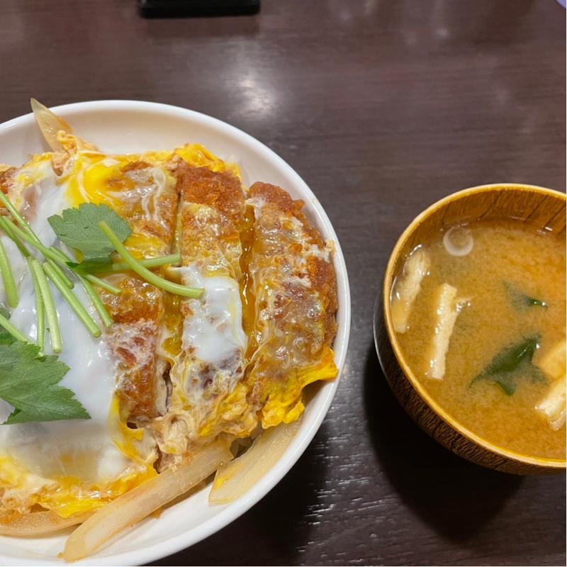 ロースカツ丼(定食のまる大　飯田橋西口店)