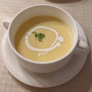 トウモロコシのスープ(街の洋食屋 AKIRA （マチノヨウショクヤ アキラ）)
