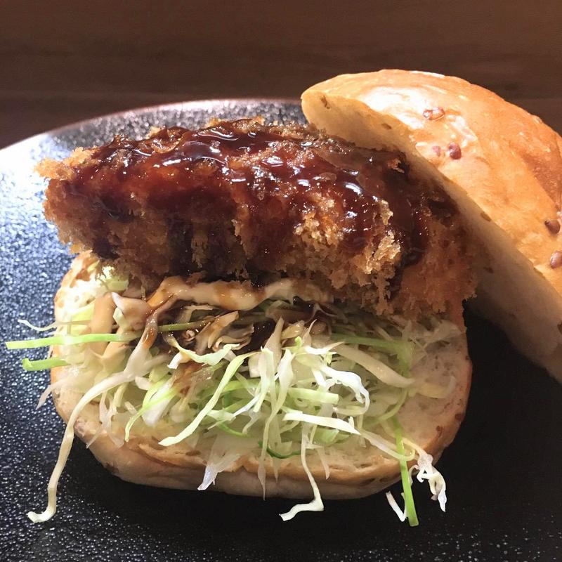 絶品チキンカツバーガー(とんかつ三節)