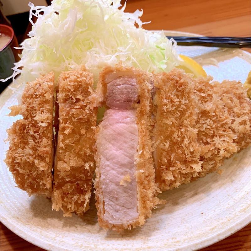 (上)ロースかつ(とんかつ三節)