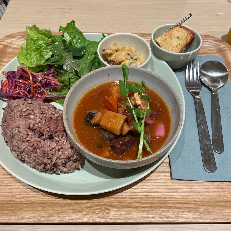 ビーフシチュー(IZAMESHI Dish)