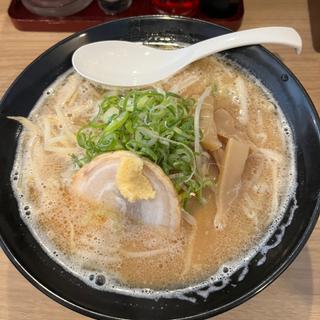 濃厚味噌ラーメン+半炒飯(威風)