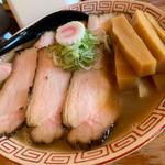 しょうゆらーめん　チャーシュー増し　メンマ増し(南幌で高橋)