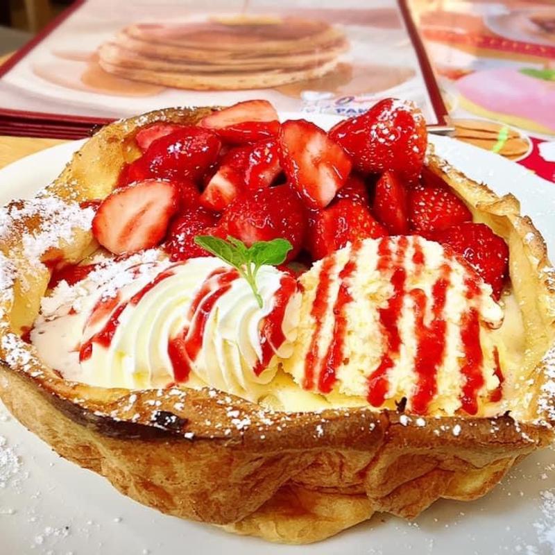 いちごとマスカルポーネムースのダッチベイビー(オリジナルパンケーキハウス 北千住店)