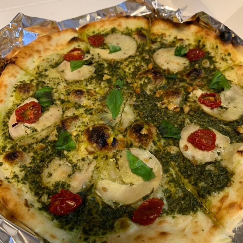 ジェノベーゼピッツァ(café長兵衛)